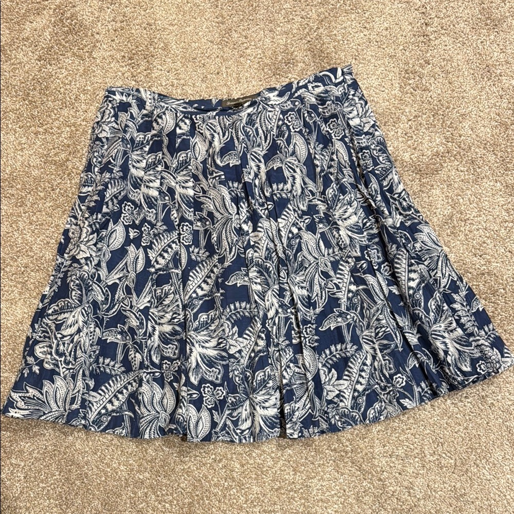 Tommy Bahama Blue and White Pleated Skater Skirt